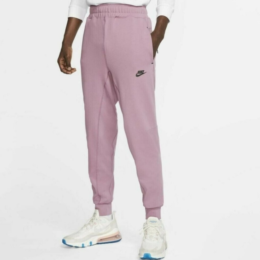Nike sportswear Tech track pants